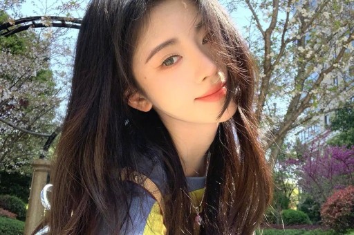 薛之谦演唱会成吃瓜现场！美女粉丝疑出轨富豪大哥遭正宫男友抓包