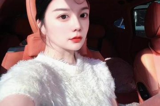 近年来随着社交媒体的普及和发展公众人物的形象管理愈发受到重视人设（persona）成为了塑造和维护形象的一个重要手段。然而频繁出现的人设坍塌事件不禁引发深思：为何看似稳固的会在瞬间土崩瓦解？这背后隐藏